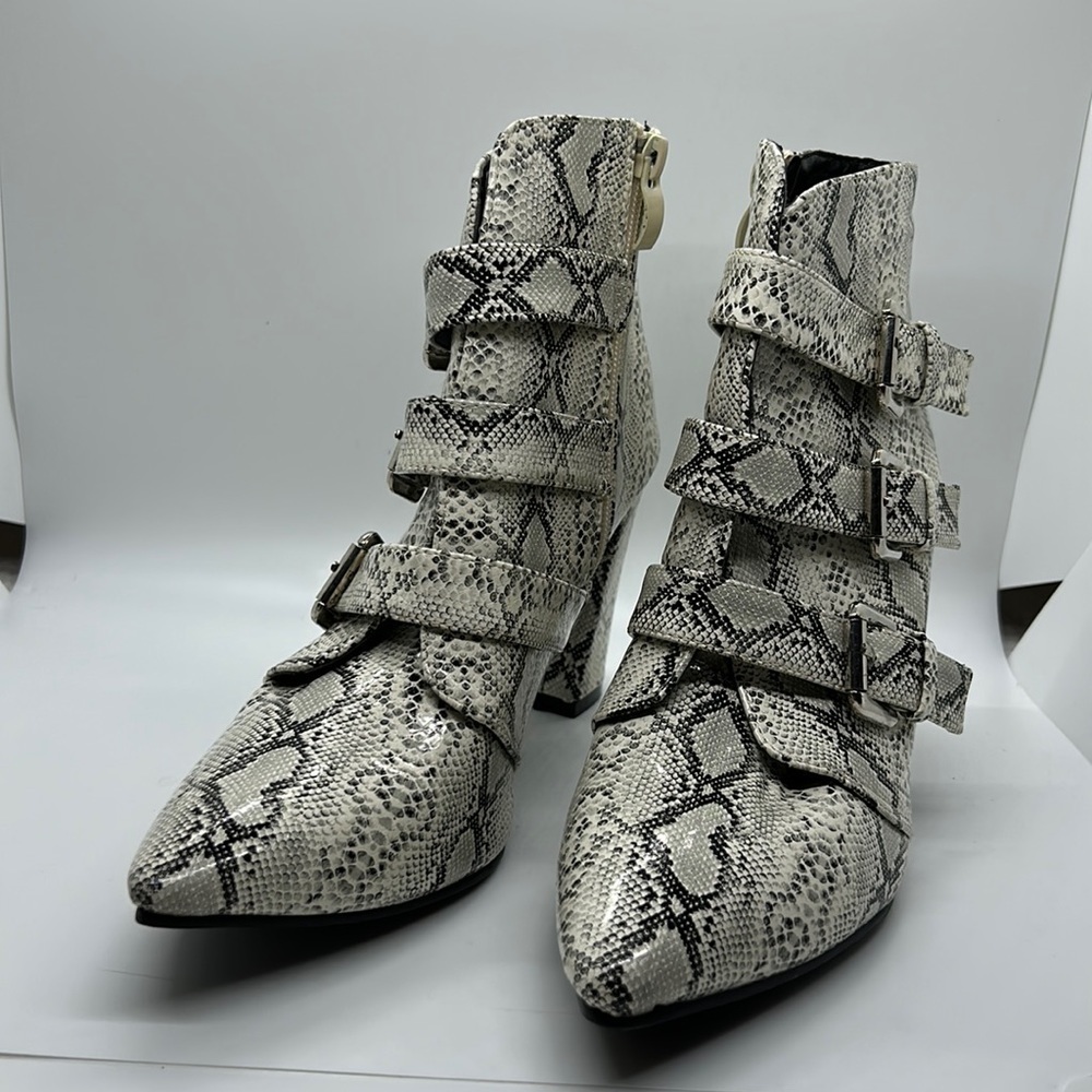 Snake Buckle Ankle Booties. Size 40/9.5